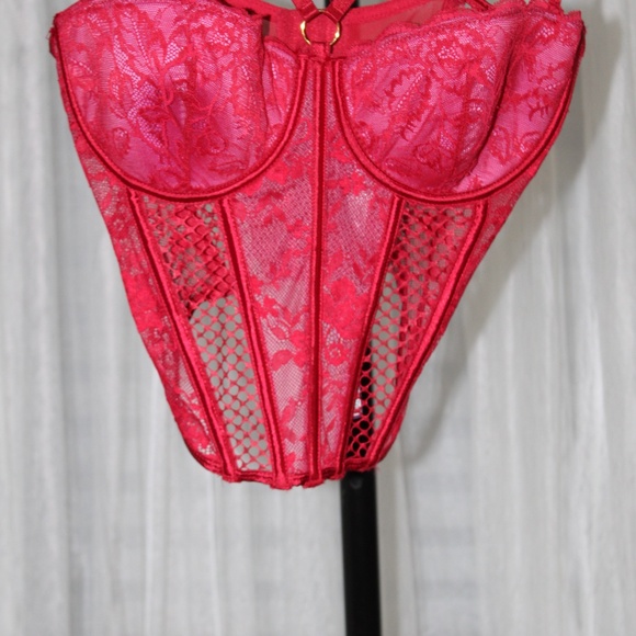 Adore Me. Red Lace Corset Bustier with Strappy Detail.  Sz. 34DD - Picture 3 of 7